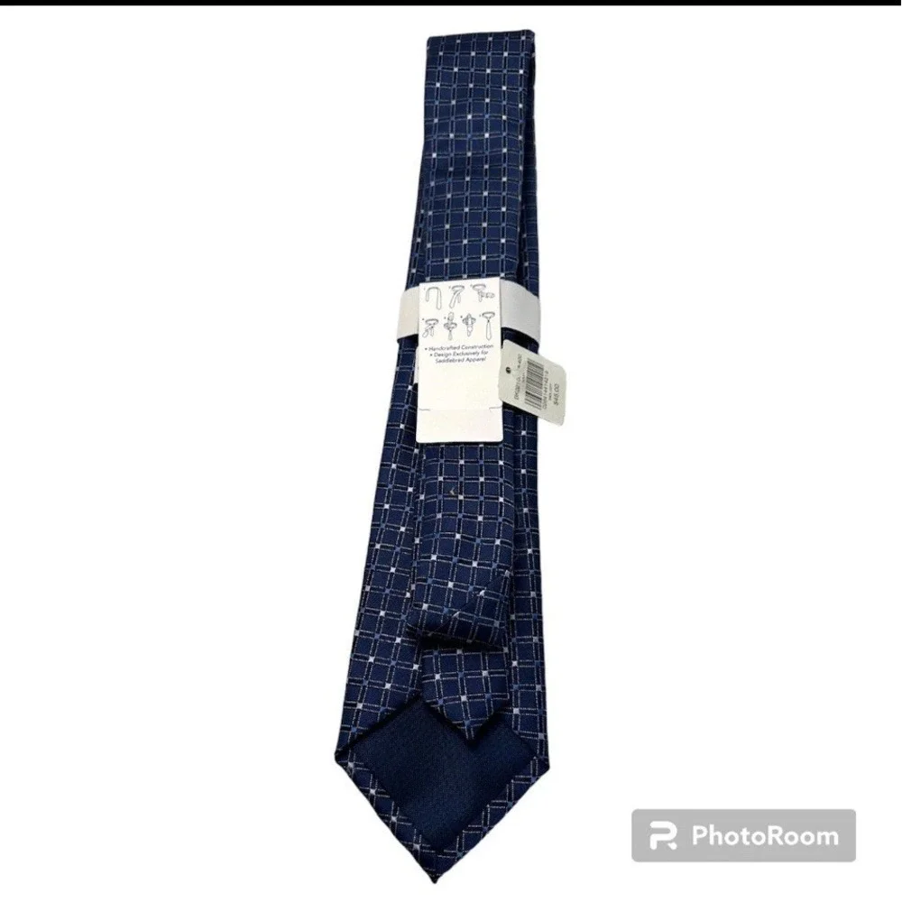Saddlebred Mens Neck Tie Navy Blue White Geometric Pattern Silk‎ Blend NWT